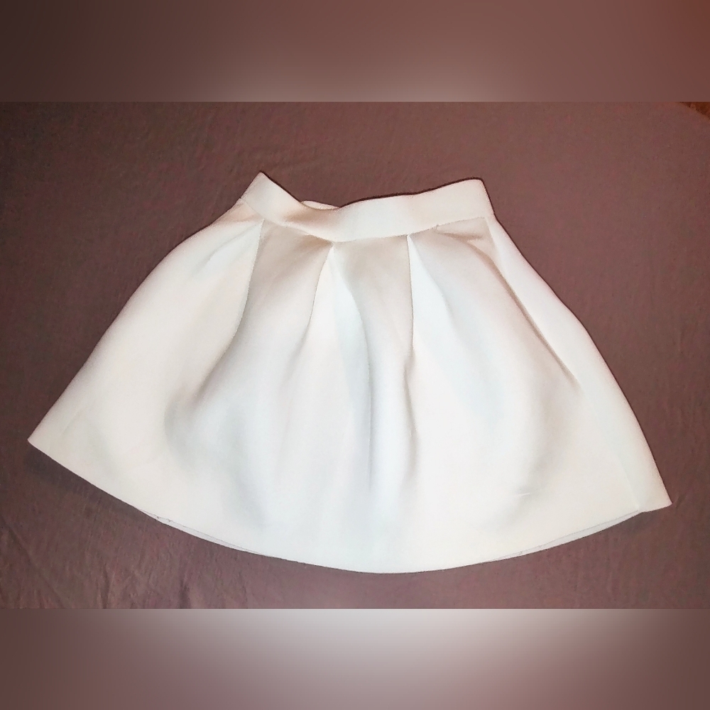 Charlatte Russe circle skirt size L color color white